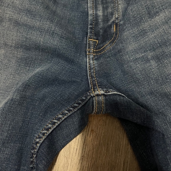 Old navy jeans 30x36 - Picture 3 of 6